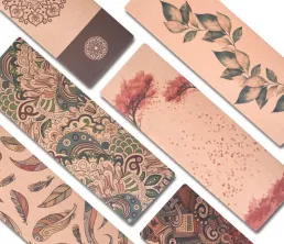 Botanick&aacute; podložka na j&oacute;gu z př&iacute;rodn&iacute;ho korku