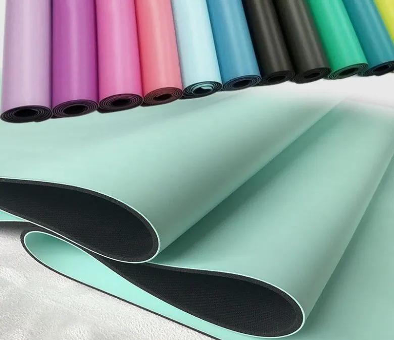 Gumová podložka na jógu z PU s vysokou hustotou s vynikajícím uchopením pro hot jógu