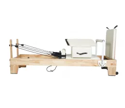 Dřevěn&yacute; Pilates Reformer na prodej &ndash; vybaven&iacute; komerčn&iacute;ch a dom&aacute;c&iacute;ch studi&iacute;