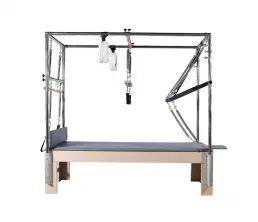 Prodej trap&eacute;zov&eacute;ho stolu Maple Cadillac