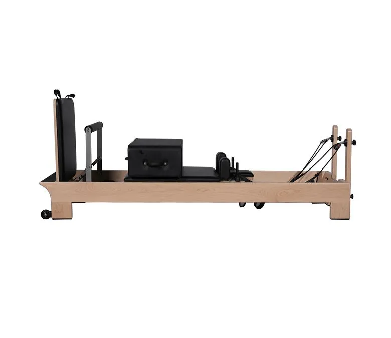 Body Training Core Bed Maple Wood Pilates Reformer Machine s vnitřními stupačkami