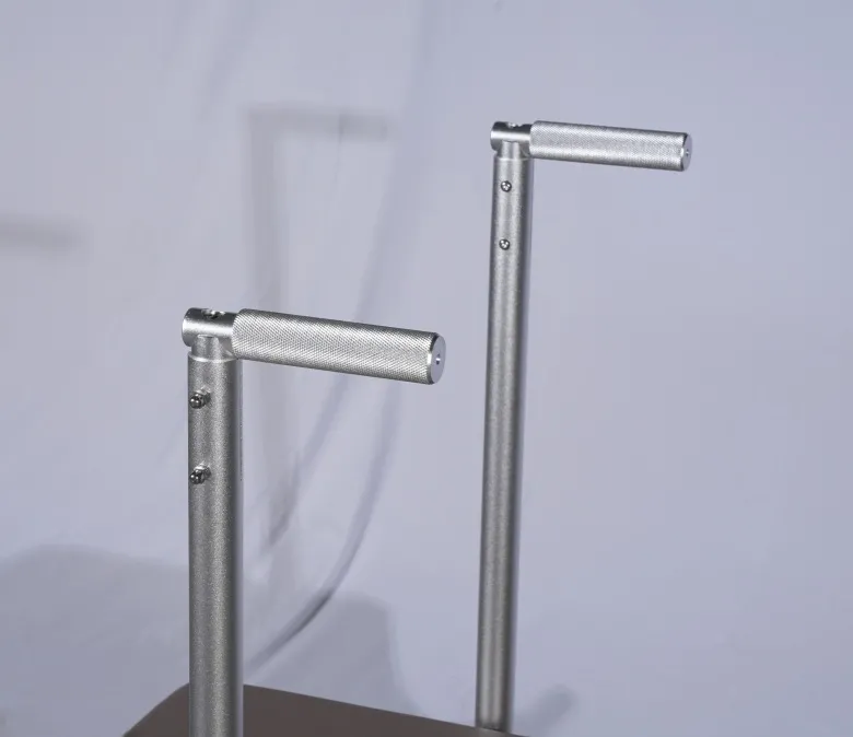 Dřevěný pilatesový stroj na židle