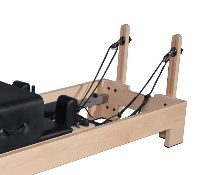 Body Training Core Bed Maple Wood Pilates Reformer Machine s vnitřními stupačkami