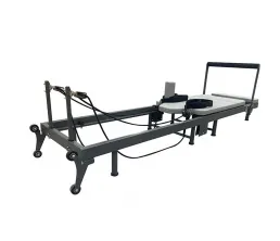 Skl&aacute;dac&iacute; dom&aacute;c&iacute; Iron Pilates Reformer