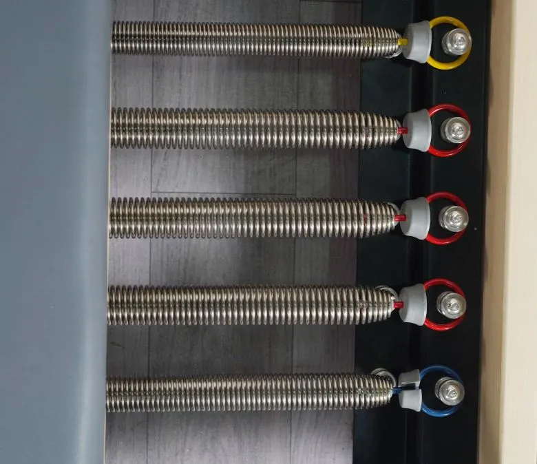 Skládací stroj na cvičení Pilates s dřevěnými nohami