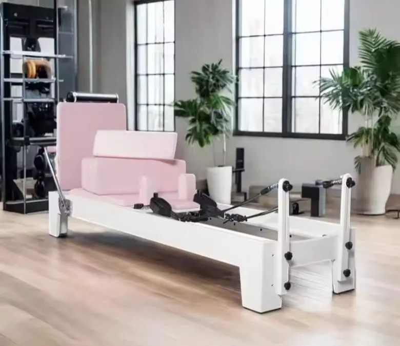 Bílý lakovaný dub růžový Pilates vybavení