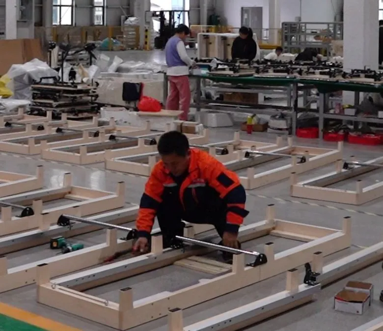 Skládací stroj na cvičení Pilates s dřevěnými nohami