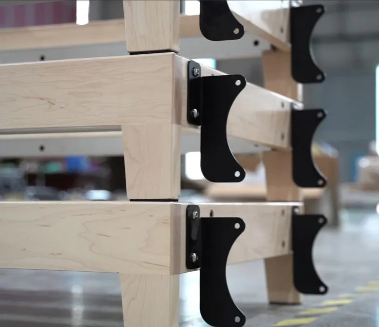 Skládací stroj na cvičení Pilates s dřevěnými nohami