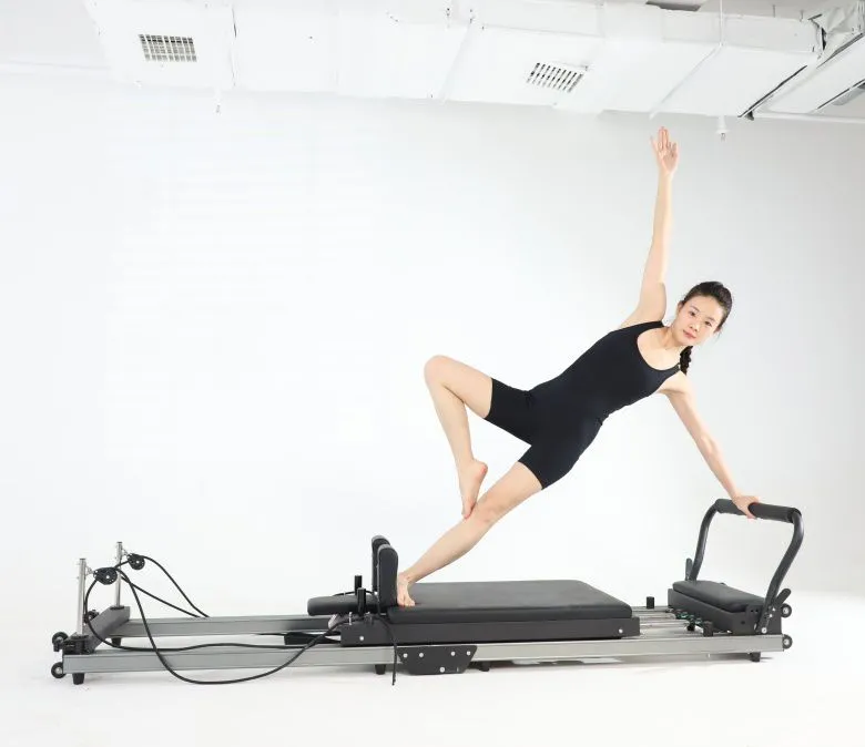Wavar® Exclusive Design Patentovaná hliníková slitina Folding Pilates Reformer Přenosný reformátor
