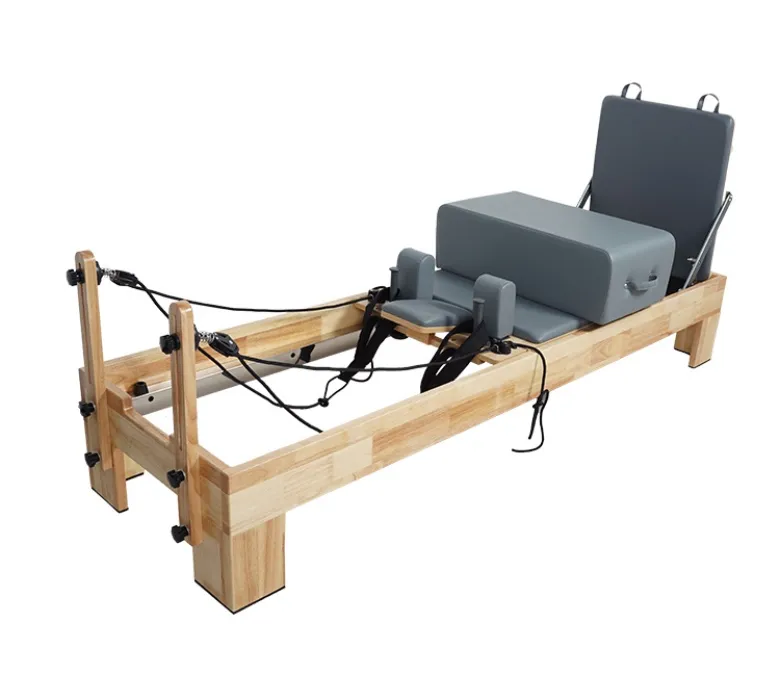 Wavar Pilates Oak Reformer Machine s vestavěnou stupačkou