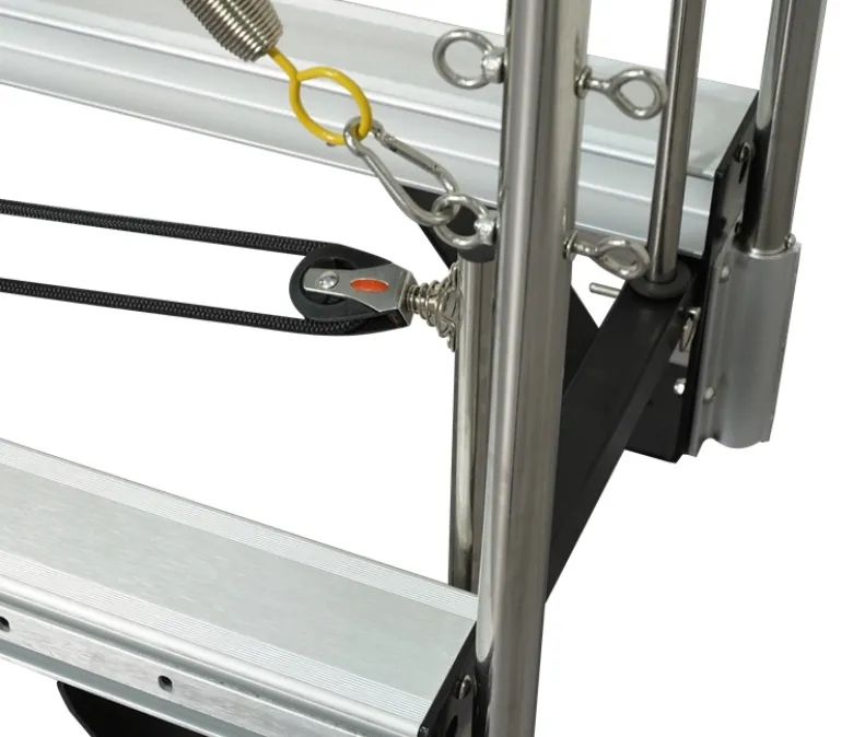 Celopásový pilatesový reformátor z hliníkové slitiny s věží