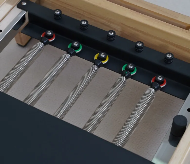 Prémiový dubový skládací Pilates Reformer s dřevěnou nohou