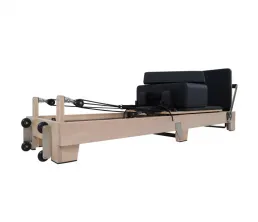 Advanced Maple Folding Pilates Reformer s dřevěnou nohou