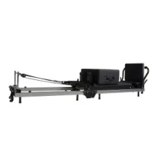 Naši profesionální konstruktéři také neustále navrhují nové stroje. Sdělte nám své nápady a my vám je pomůžeme realizovat.