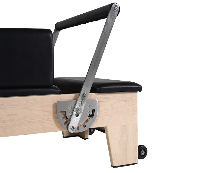 Studio Pilates Maple Reformer s poloviční hrazdou