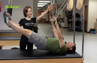 Průkopnické trendy v terapeutických centrech: Jak Pilates Reformer přináší revoluci v rehabilitaci – s inovativními řešeními Wavar